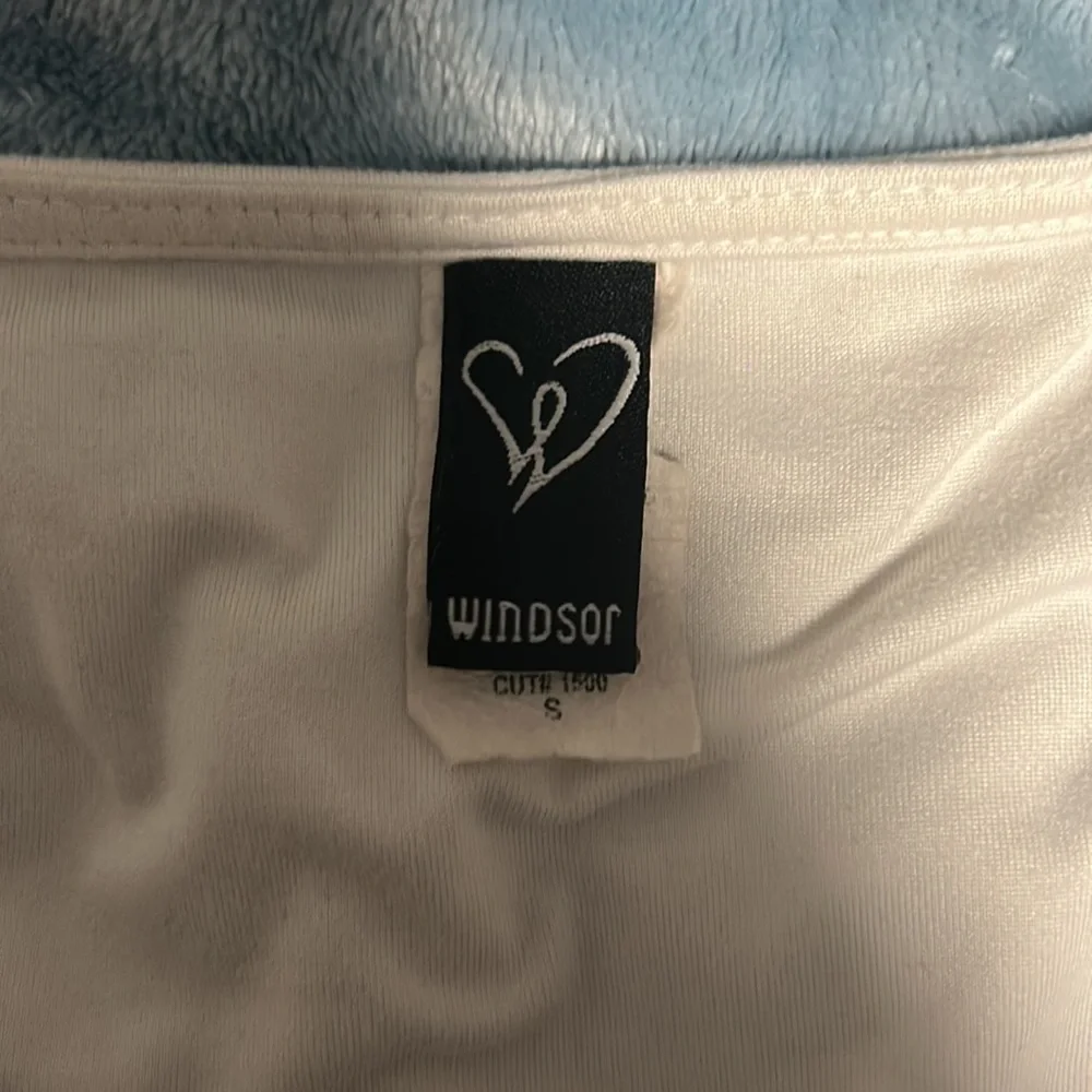 Cross string white crop top - Picture 2 of 2